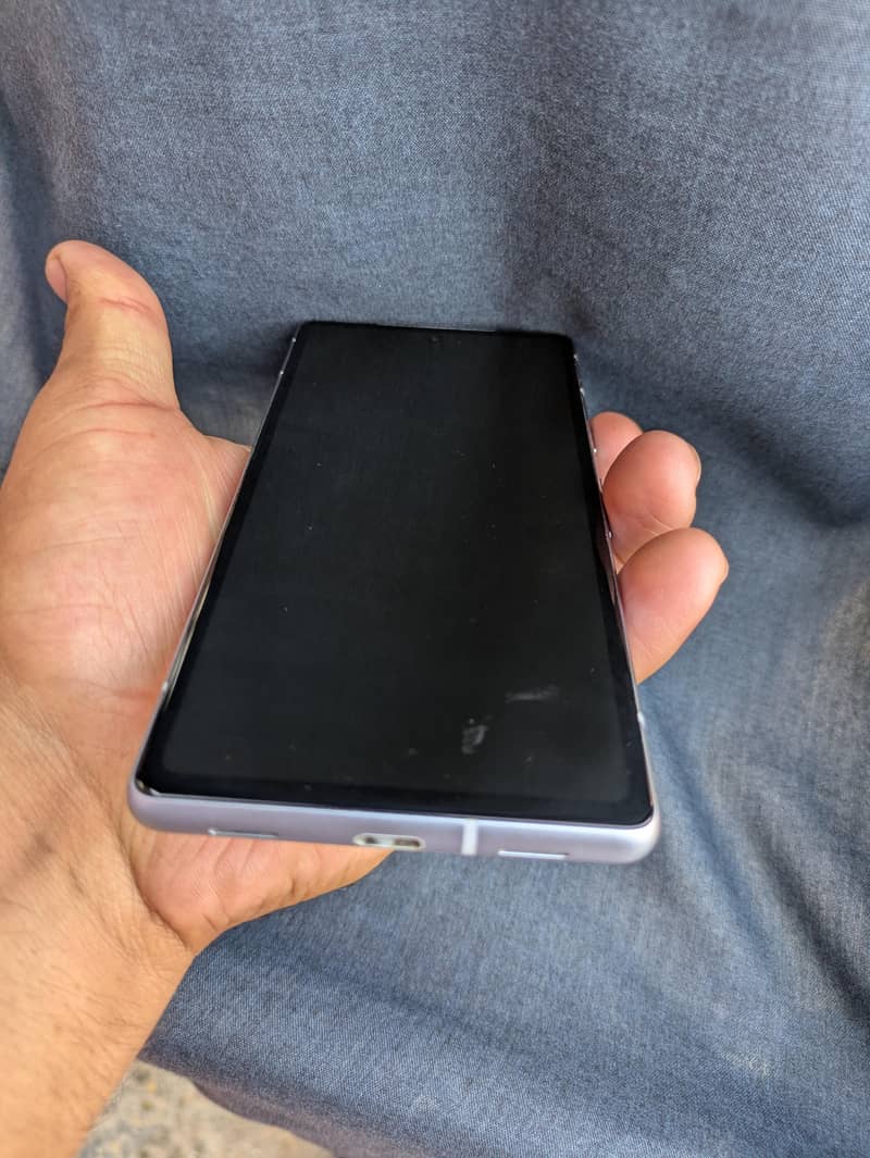 Google pixel 7a 6