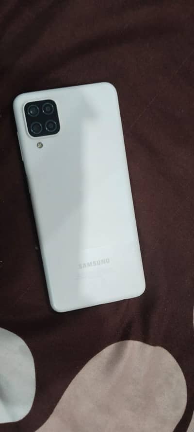 10/10 Samsung A12