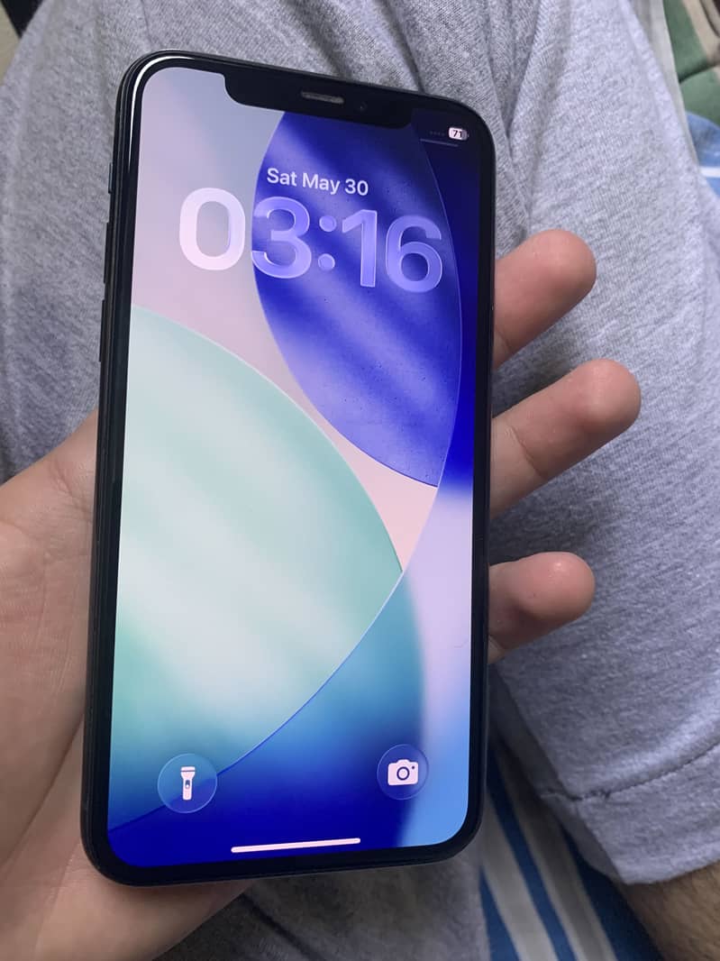 iphone 11 pro 1