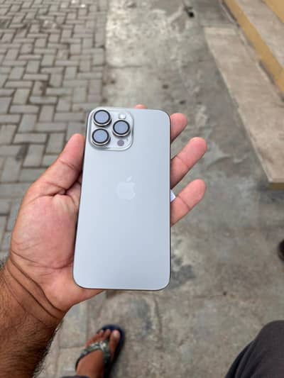 Apple iPhone 16 Pro Max