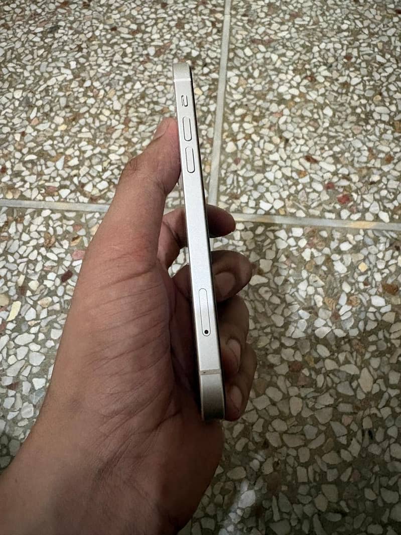 Apple iPhone 12 3