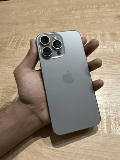 Apple iPhone 15 Pro Max