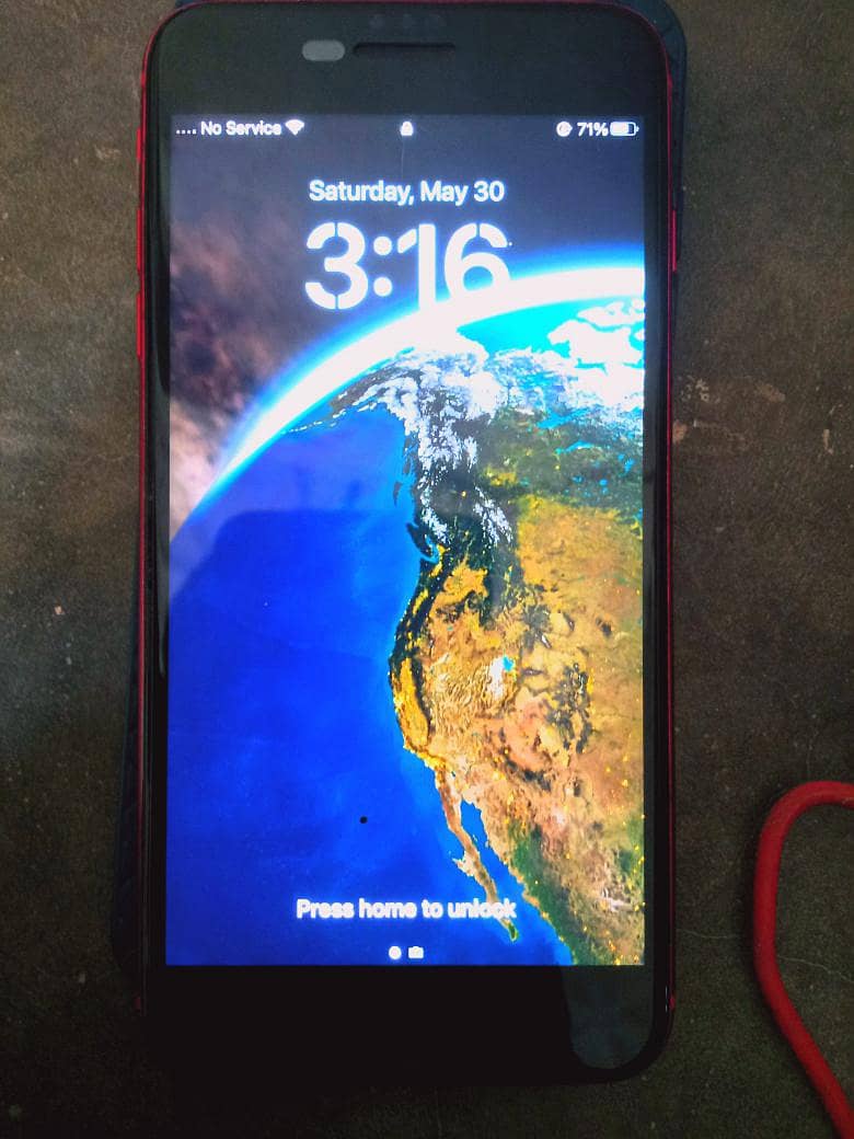 IPHONE 8 PLUS 1