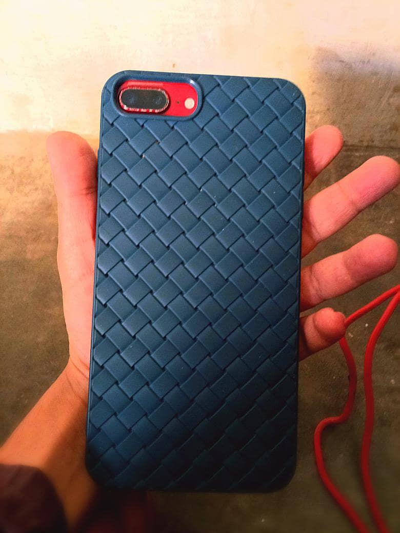IPHONE 8 PLUS 2