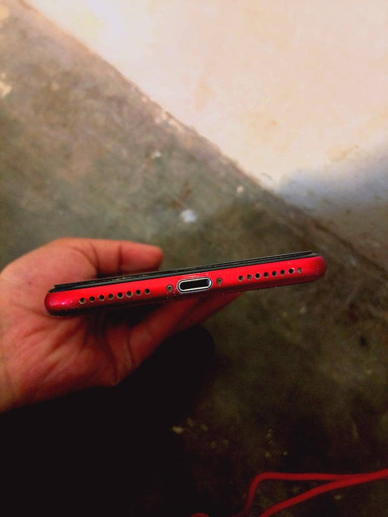 IPHONE 8 PLUS 3