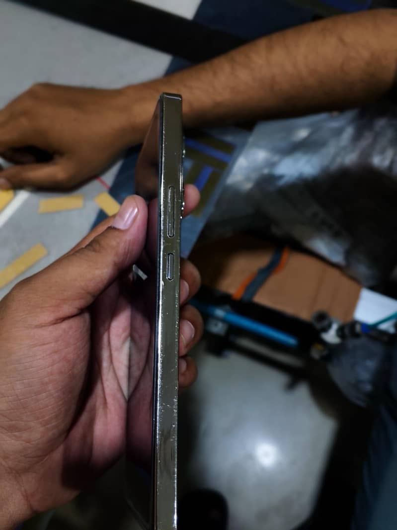 Infinix Note 40 4