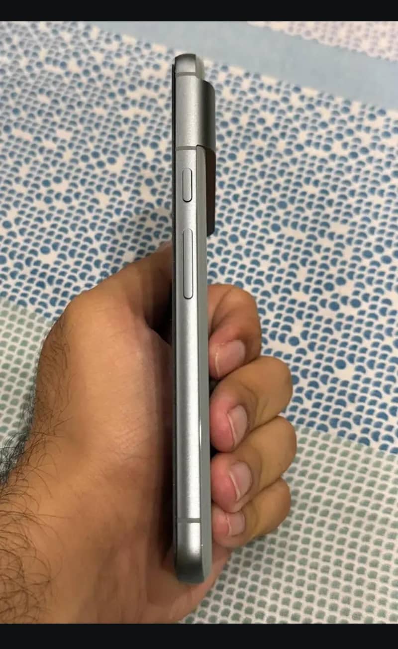 Google Pixel 8 3