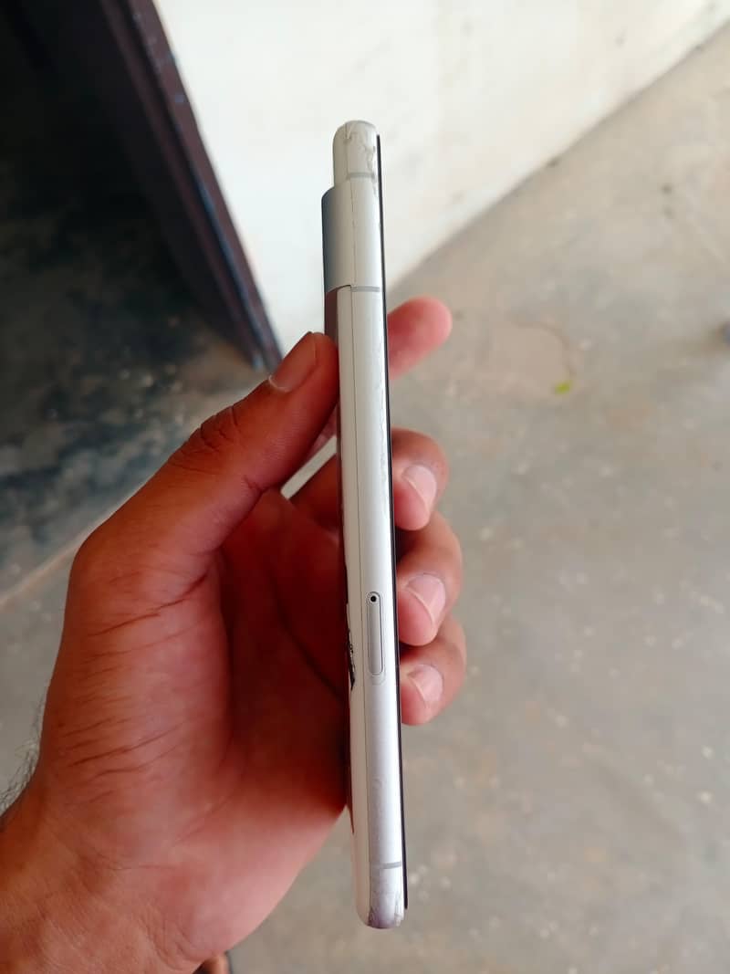 Google Pixel 7 5