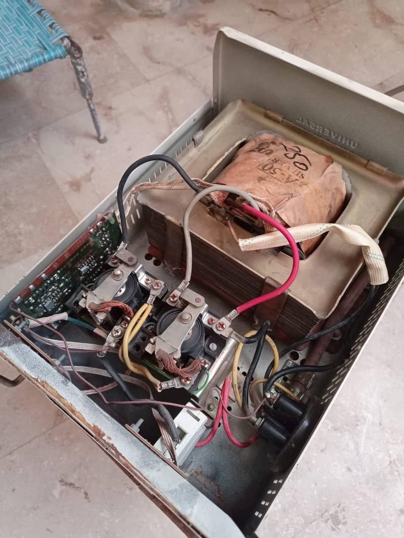 universal 5000W 4