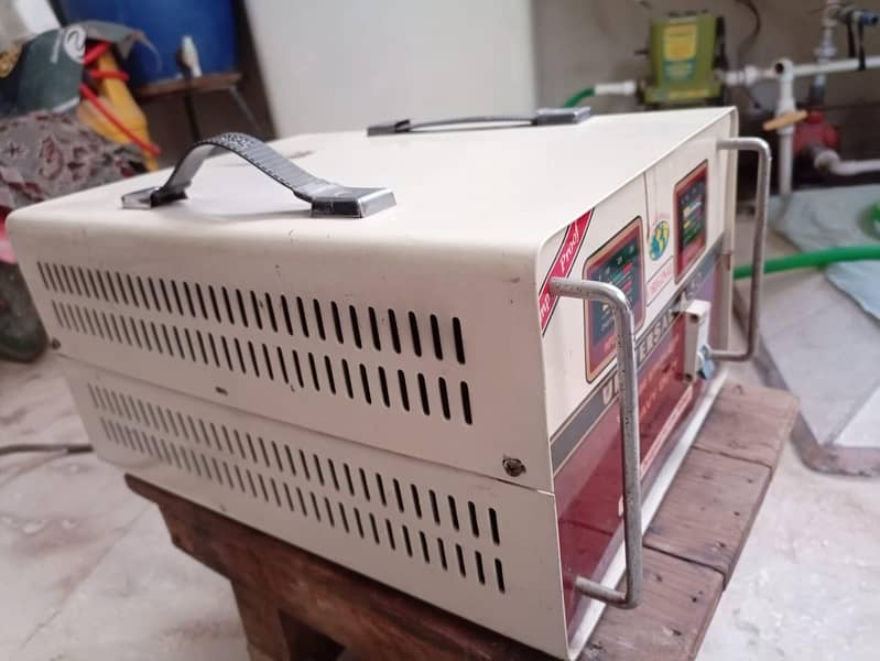 universal 5000W 6