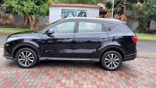 DFSK Glory 580 CBU (imported) Black 2020