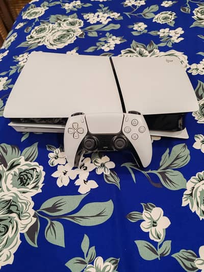 Ps5 Slim Disc Edition 1tb. Excellent condition.