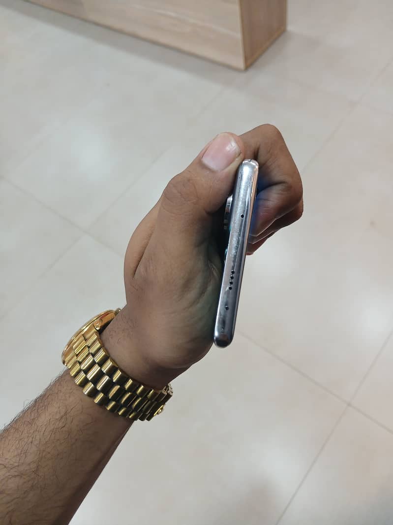Tecno CAMON 40 Pro 5