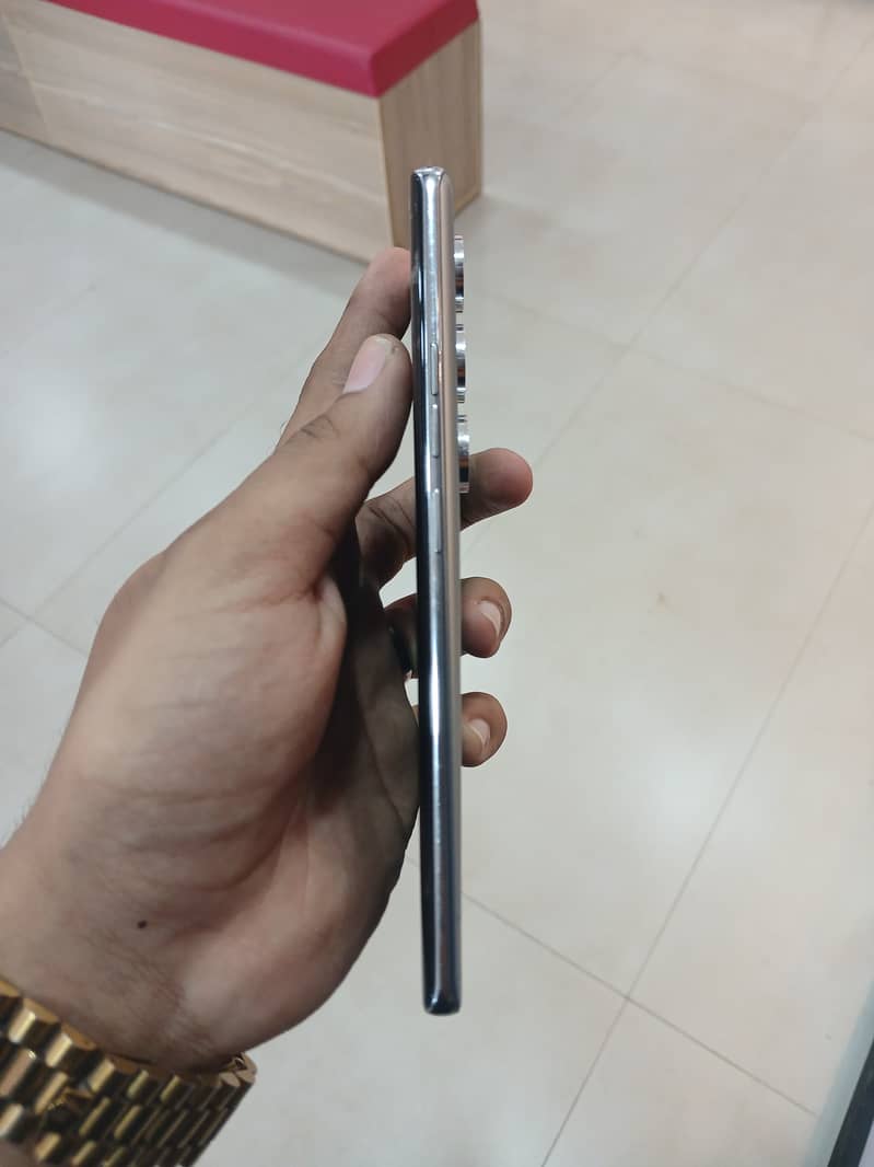 Tecno CAMON 40 Pro 6