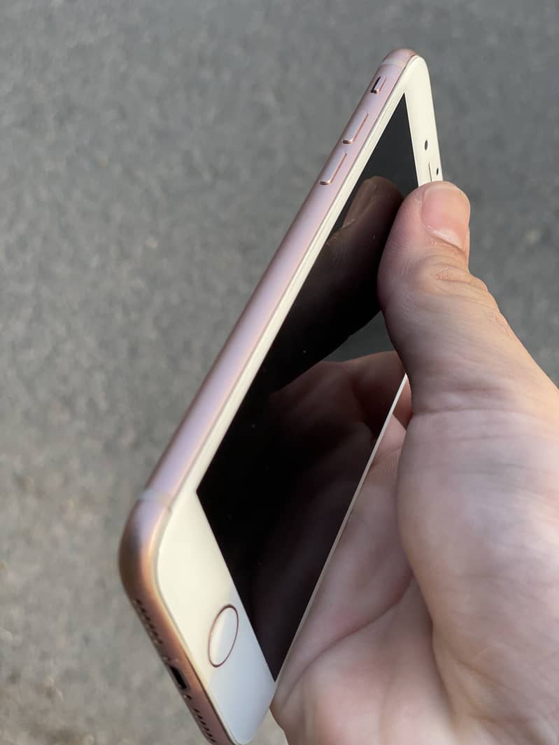 Apple iPhone 8 2