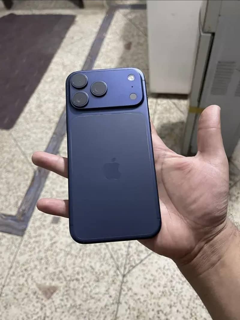 iphone 17 pro max 4