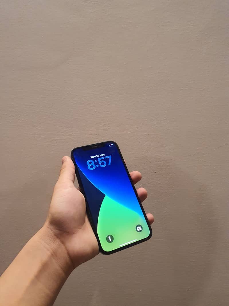 Apple iPhone 12 3