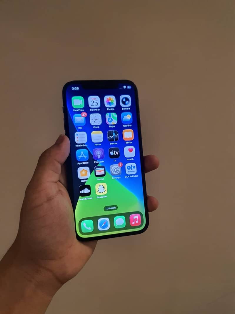 Apple iPhone 12 5