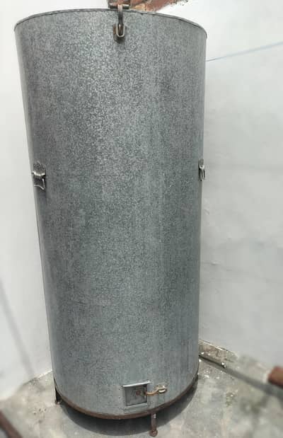 Wheat Storage Bin) – اچھی حالت – Rs. 19500