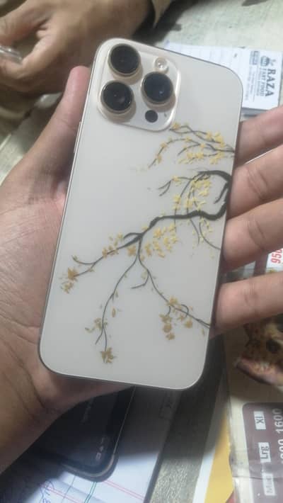 Apple iPhone 16 Pro Max
