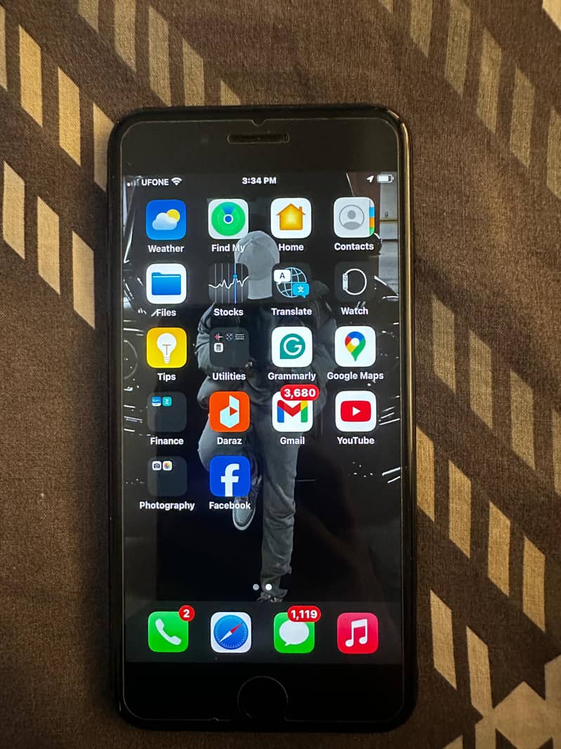Apple iPhone 7 Plus 1