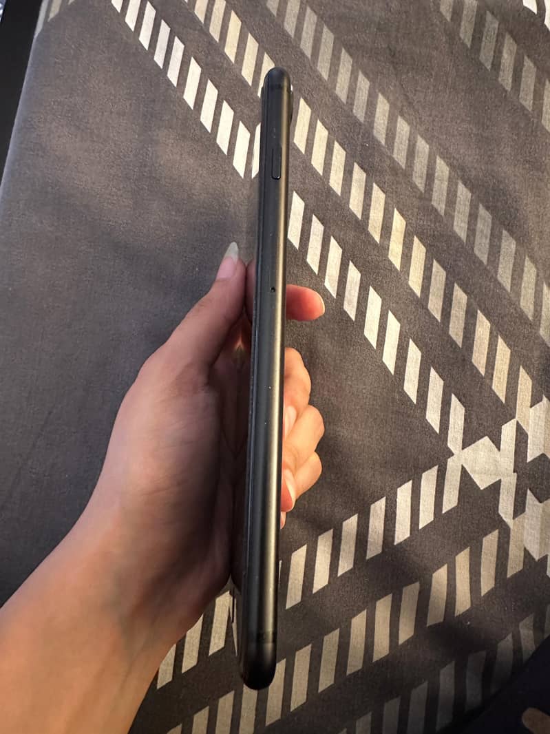 Apple iPhone 7 Plus 2