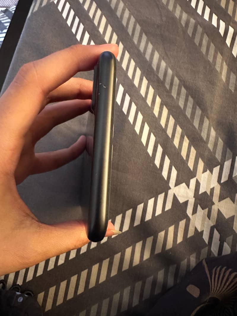 Apple iPhone 7 Plus 6