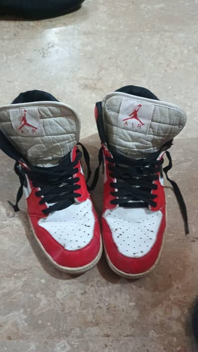 Nike Air Jordan (long) red and white