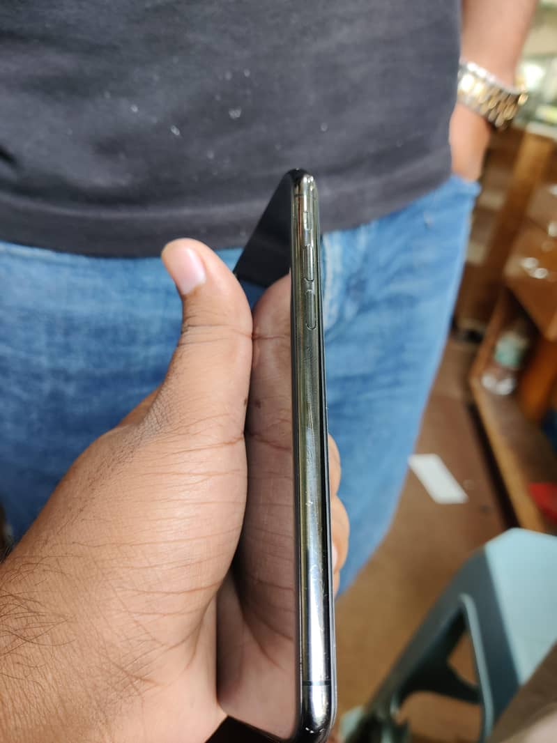 Apple iPhone X 1