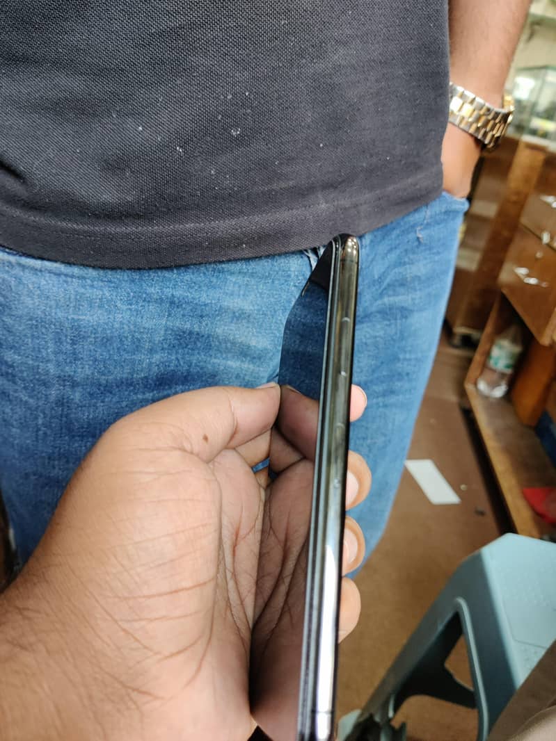 Apple iPhone X 11