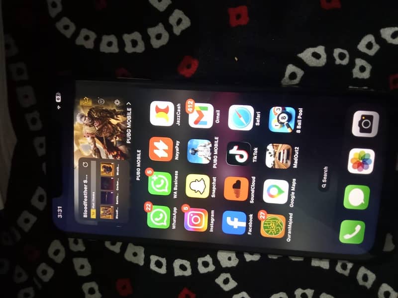 iPhone XS Max 5