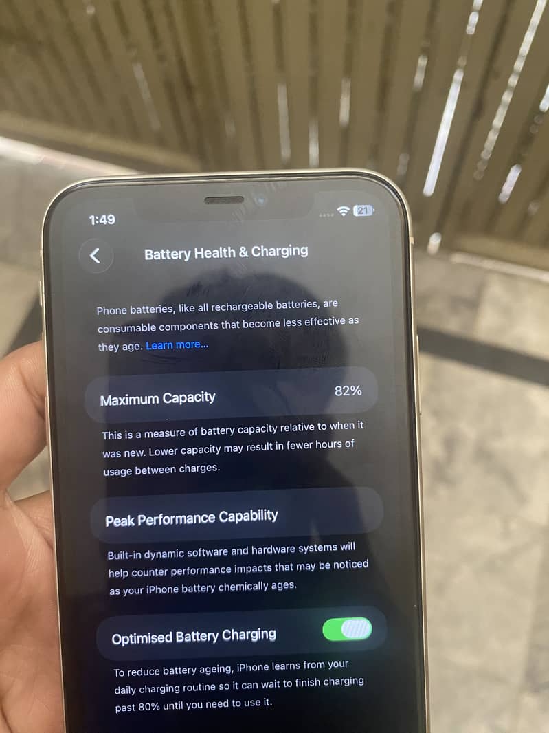 Apple iPhone 11 0