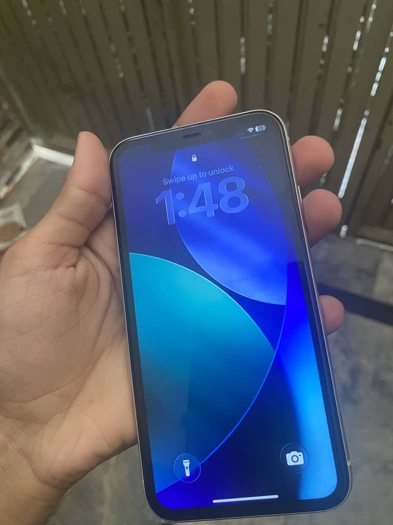 Apple iPhone 11 3