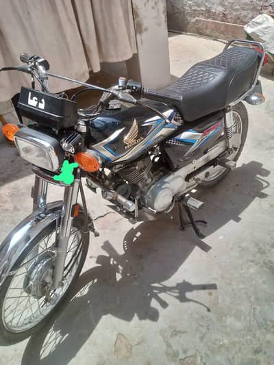 Honda 125 Black Colour For Sale