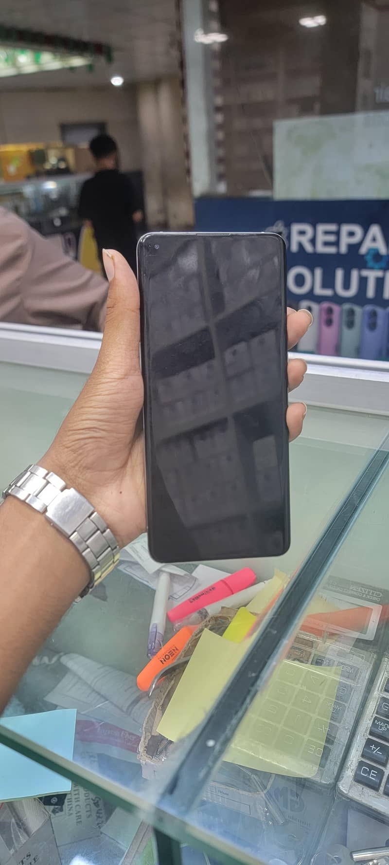 One Plus 9 Pro 3