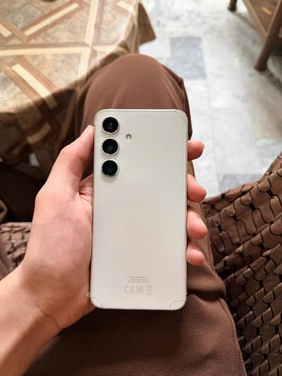 Samsung Mobile S24