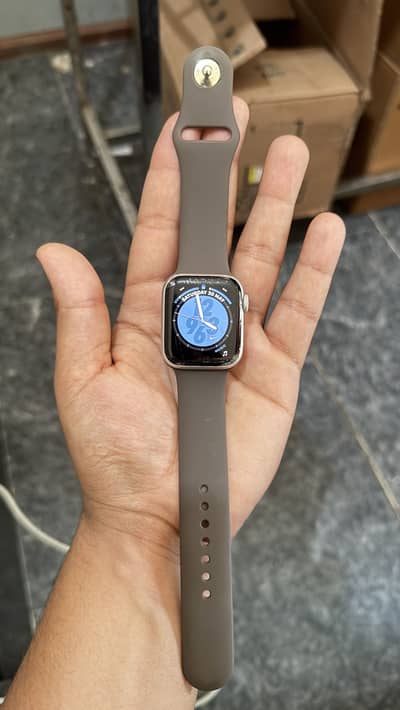 Apple Series 4