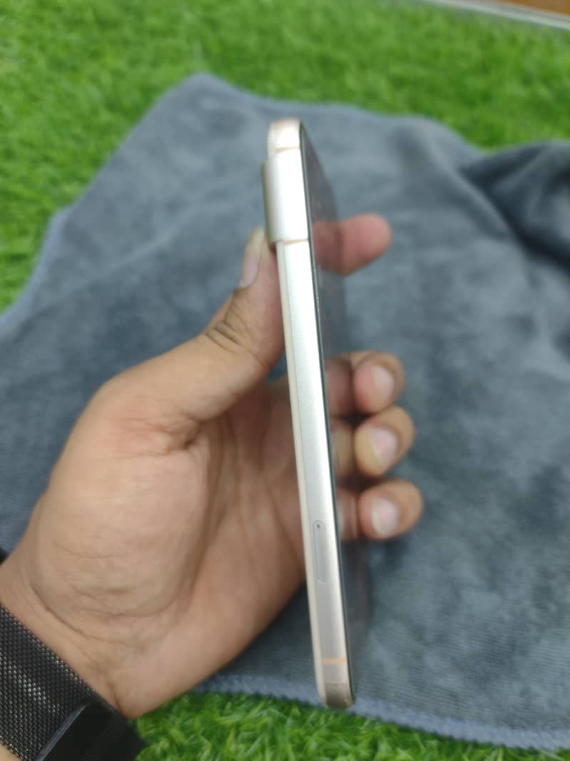 Google pixel 8 2