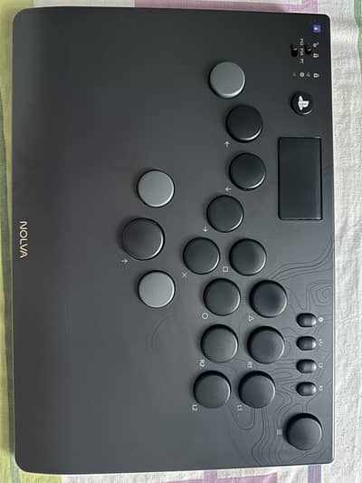 HORI NOLVA Leverless Controller 10/10 Condition with box & button caps