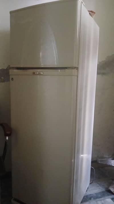 dawlance fridge one hand useag,  no repair Okey position