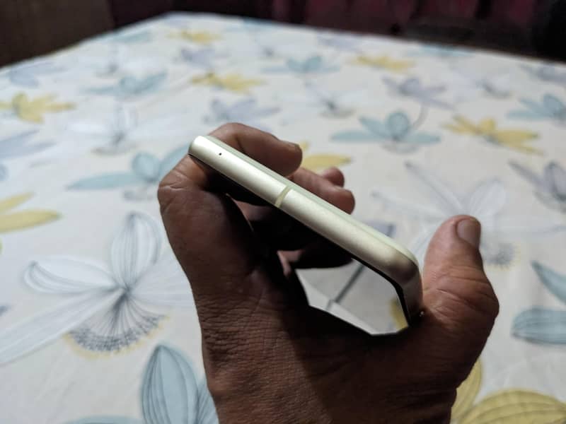 Google Pixel 7 5