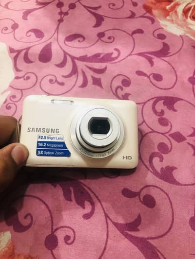 Samsung ES95 camera genuine battery all ok no open repair