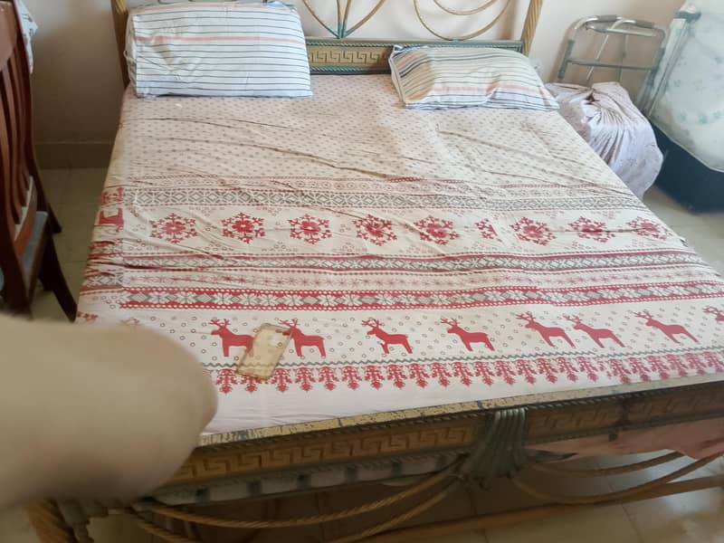 Full Iron bed 4