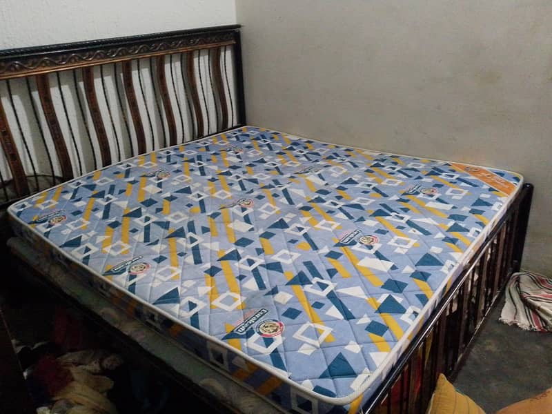 metal bed 1