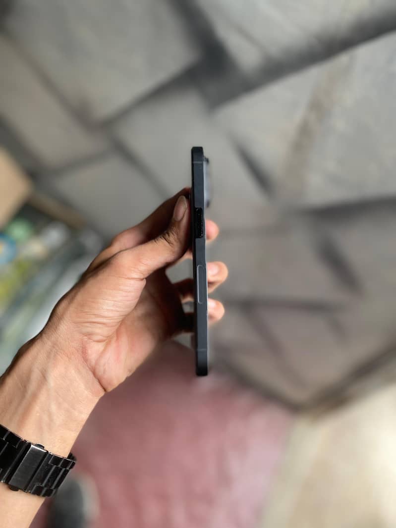 Apple iPhone 14 Pro 3