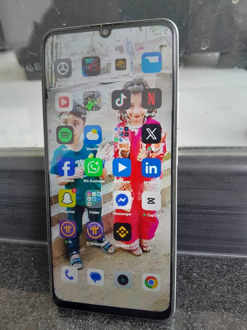 Realme Note 60x 4