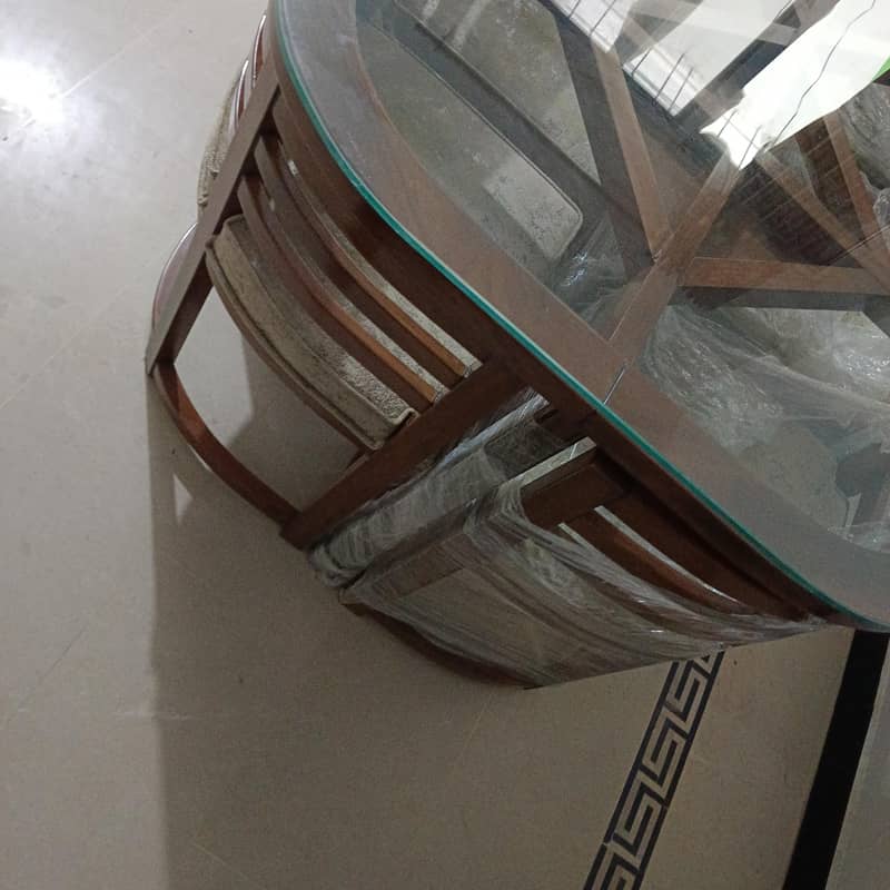 MODERN TABLE 1