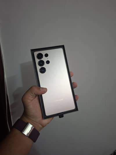 Samsung Galaxy S25 Ultra 512 GB PTA approved with box