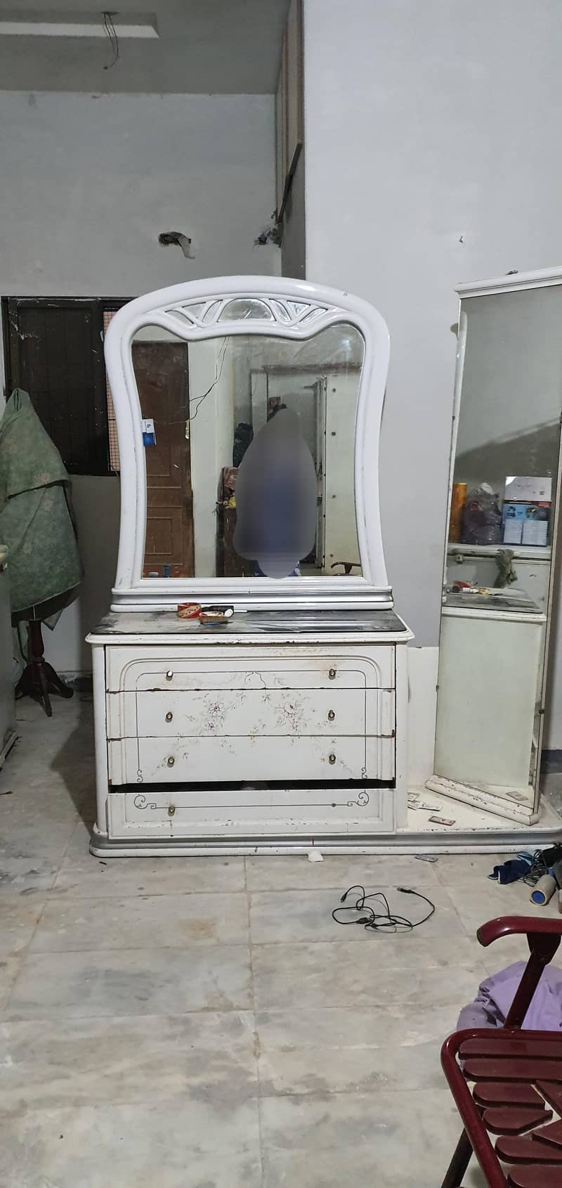 dressing table 0