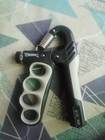 hand gripper hai bilkul new hai